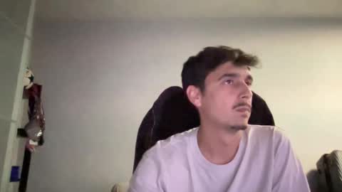 Snapshot of matahavi chatting on February 2025 05:31:01 PM Aaron online show from February 2025 05:31:01 PM