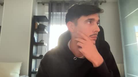 Snapshot of matahavi chatting on December 2025 03:29:01 PM Aaron online show from December 2025 03:29:01 PM