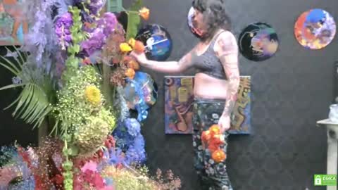 Snapshot of matchingtracksuits chatting on December 2024 04:05:02 PM Jer and Kel online show from December 2024 04:05:02 PM