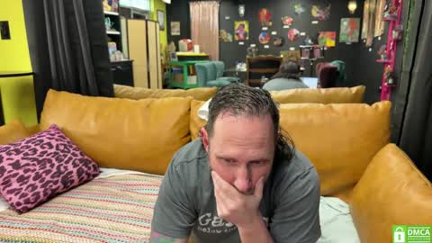 Snapshot of matchingtracksuits chatting on February 2025 09:20:02 PM Jer and Kel online show from February 2025 09:20:02 PM