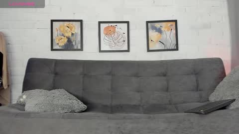 MATEO HUNTER online show from December 2025 02:08:02 AM