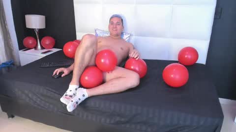 Snapshot of mateoandmia chatting on January 2025 02:26:02 AM Matheo and Mia online show from January 2025 02:26:02 AM