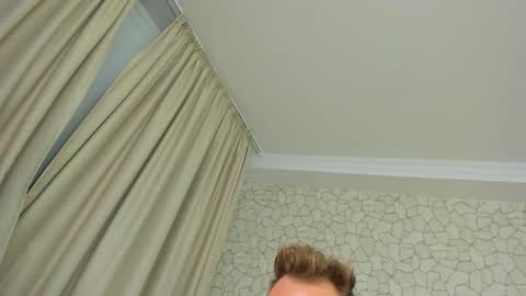 Snapshot of mateobenjamin chatting on December 2024 08:37:01 PM MateoBenjamin online show from December 2024 08:37:01 PM