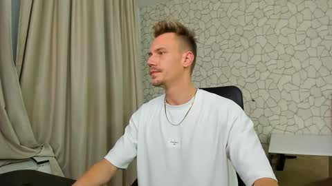 Snapshot of mateobenjamin chatting on December 2024 01:06:02 AM MateoBenjamin online show from December 2024 01:06:02 AM