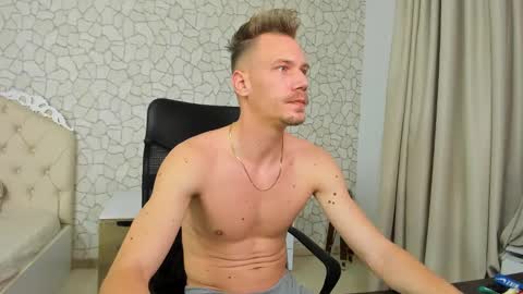 Snapshot of mateobenjamin chatting on December 2024 08:36:02 PM MateoBenjamin online show from December 2024 08:36:02 PM