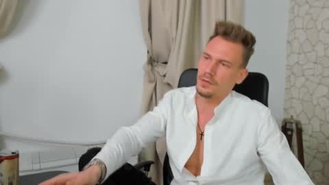 Snapshot of mateobenjamin chatting on January 2025 10:45:01 PM MateoBenjamin online show from January 2025 10:45:01 PM