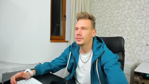 Snapshot of mateobenjamin chatting on January 2025 08:21:01 PM MateoBenjamin online show from January 2025 08:21:01 PM