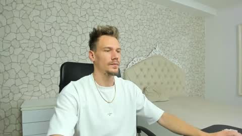 Snapshot of mateobenjamin chatting on January 2025 05:56:01 PM MateoBenjamin online show from January 2025 05:56:01 PM