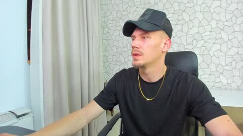 Snapshot of mateobenjamin chatting on January 2025 05:16:02 PM MateoBenjamin online show from January 2025 05:16:02 PM