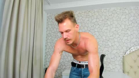 Snapshot of mateobenjamin chatting on January 2025 06:28:01 PM MateoBenjamin online show from January 2025 06:28:01 PM