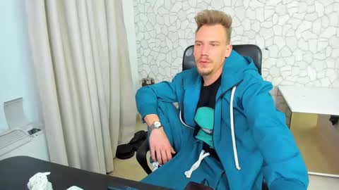 Snapshot of mateobenjamin chatting on January 2025 08:21:01 PM MateoBenjamin online show from January 2025 08:21:01 PM