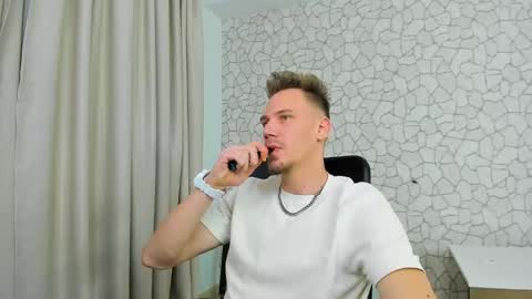 Snapshot of mateobenjamin chatting on February 2025 07:40:02 PM MateoBenjamin online show from February 2025 07:40:02 PM