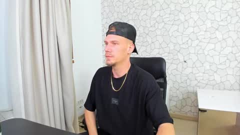 Snapshot of mateobenjamin chatting on February 2025 09:04:01 PM MateoBenjamin online show from February 2025 09:04:01 PM