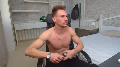 Snapshot of mateobenjamin chatting on March 2025 06:10:01 AM MateoBenjamin online show from March 2025 06:10:01 AM