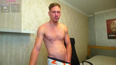 Snapshot of mateobenjamin chatting on October 2025 05:10:02 AM MateoBenjamin online show from October 2025 05:10:02 AM