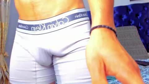 Snapshot of mateoking1 chatting on February 2025 07:42:02 AM MATEO KING online show from February 2025 07:42:02 AM