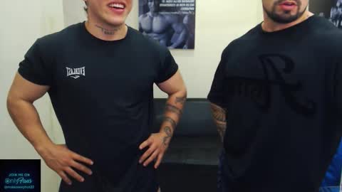 Mateo online show from November 2025 08:52:01 PM