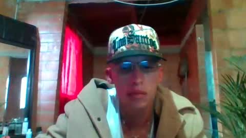 Snapshot of mateoxxxpor chatting on November 2025 08:51:01 PM alamora online show from November 2025 08:51:01 PM