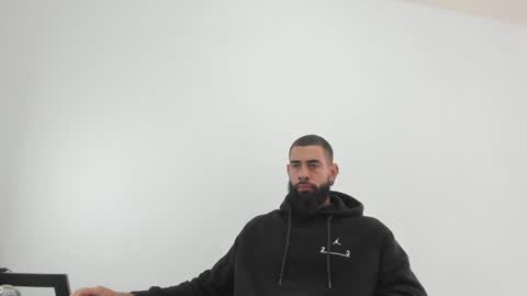 Snapshot of matheusbeard2 chatting on January 2025 05:35:02 PM Matheus online show from January 2025 05:35:02 PM