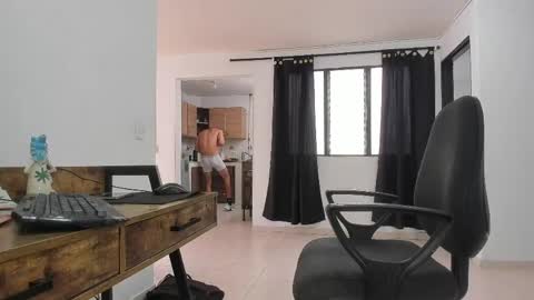 Matheus     online show from June 2026 06:57:01 PM