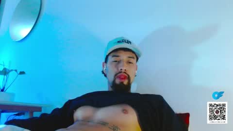 STRURIBE ON INSTAGRAM online show from October 2025 07:12:02 AM