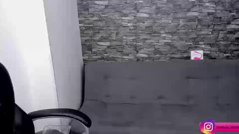 Mathew Independent model online show from September 2025 03:32:02 AM