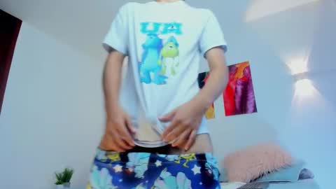 Snapshot of mathewadams chatting on September 2025 06:44:02 PM Mathew online show from September 2025 06:44:02 PM