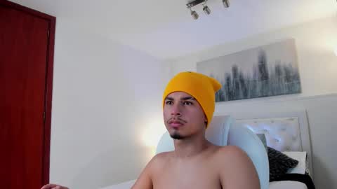 Snapshot of mathewadams chatting on October 2025 06:58:01 PM Mathew online show from October 2025 06:58:01 PM