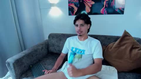 Snapshot of mathewadams chatting on October 2025 02:18:02 PM Mathew online show from October 2025 02:18:02 PM