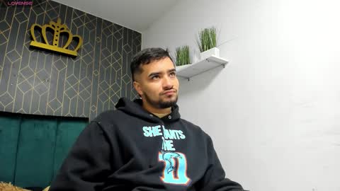 Mathews online show from November 2025 11:32:01 AM