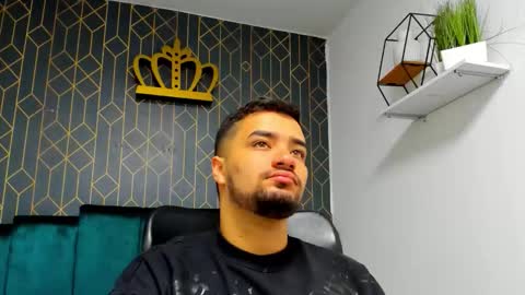 Mathews online show from December 2025 11:48:02 AM