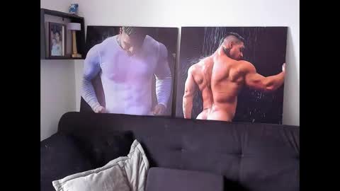 Snapshot of mathews_roses chatting on November 2025 05:34:02 PM Marck Mathews online show from November 2025 05:34:02 PM