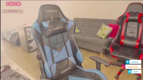 Snapshot of mathwx_ chatting on March 2025 03:51:02 PM Alejandro Alex online show from March 2025 03:51:02 PM