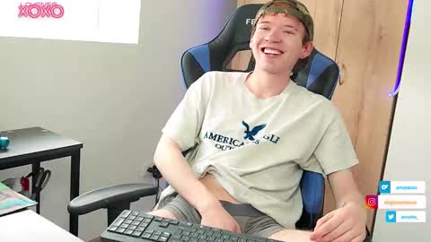 Snapshot of mathwx_ chatting on October 2025 03:25:01 PM Alejandro Alex online show from October 2025 03:25:01 PM