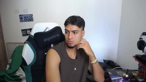 Snapshot of matias_bianco01 chatting on November 2025 04:29:02 PM matias online show from November 2025 04:29:02 PM