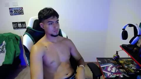 Snapshot of matias_bianco01 chatting on November 2025 01:17:02 AM matias online show from November 2025 01:17:02 AM