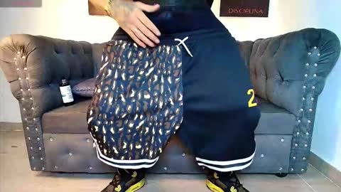  MATIAS COSTA  online show from November 2025 03:02:01 PM