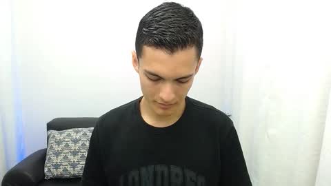 Matias online show from November 2025 01:57:01 PM