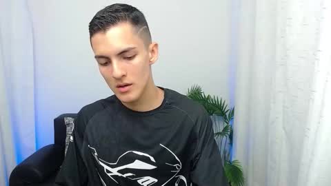 Matias online show from November 2025 02:17:01 PM