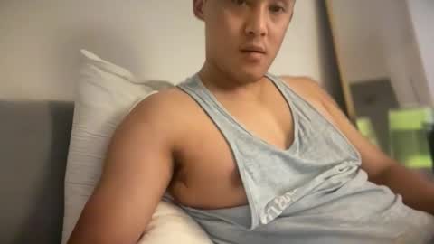 Snapshot of matoka33 chatting on February 2026 04:16:02 AM Dad online show from February 2026 04:16:02 AM