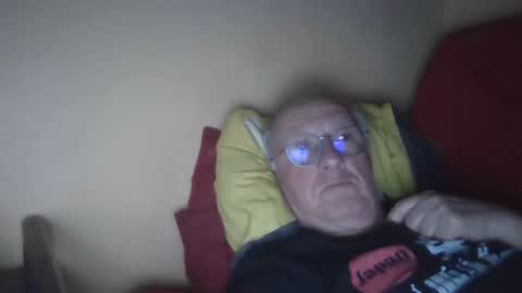 Snapshot of matricule4246 chatting on March 2025 11:42:02 PM joyaam79 online show from March 2025 11:42:02 PM