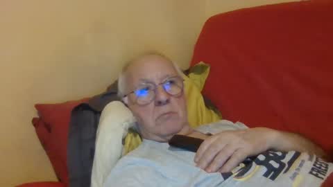 Snapshot of matricule4246 chatting on March 2025 07:31:02 PM joyaam79 online show from March 2025 07:31:02 PM