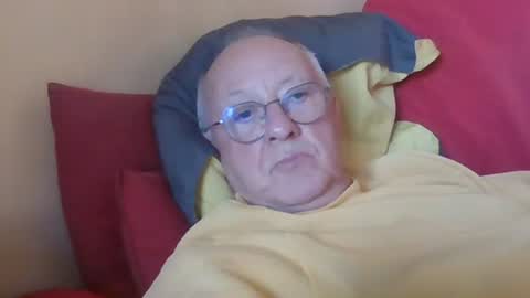 Snapshot of matricule4246 chatting on November 2025 12:27:01 PM joyaam79 online show from November 2025 12:27:01 PM