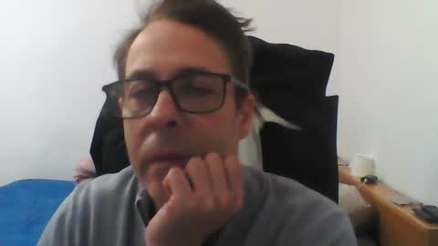 Snapshot of matrixmad chatting on November 2025 05:13:02 PM matrixmad online show from November 2025 05:13:02 PM