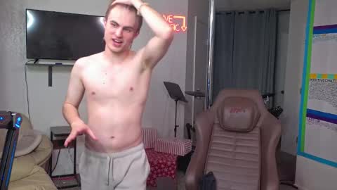 Snapshot of mattcashxxx chatting on December 2024 02:54:01 AM Matt Cash online show from December 2024 02:54:01 AM