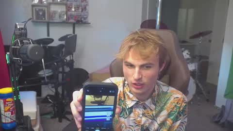 Snapshot of mattcashxxx chatting on September 2025 01:05:02 AM Matt Cash online show from September 2025 01:05:02 AM