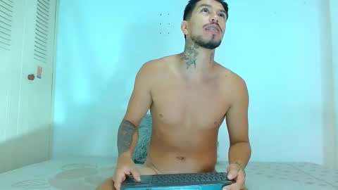 Snapshot of matteo_rreal chatting on December 2025 02:22:01 PM MATTEO online show from December 2025 02:22:01 PM