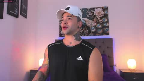 Snapshot of matthew_colee chatting on April 2026 01:29:02 AM Matthew INDEPENDENT MODEL online show from April 2026 01:29:02 AM