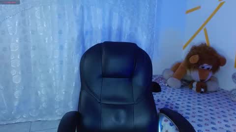 Snapshot of matthewboy_ chatting on December 2024 04:42:02 AM MatthewBoy online show from December 2024 04:42:02 AM