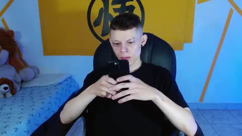 Snapshot of matthewboy_ chatting on February 2025 01:03:02 PM MatthewBoy online show from February 2025 01:03:02 PM